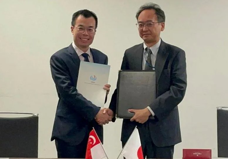 Japan and Singapore ink mutual agreement to boost air connectivity