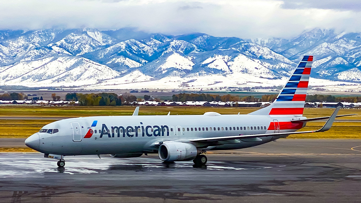 American Airlines on-time departure and arrival performance improves 15% in holiday period