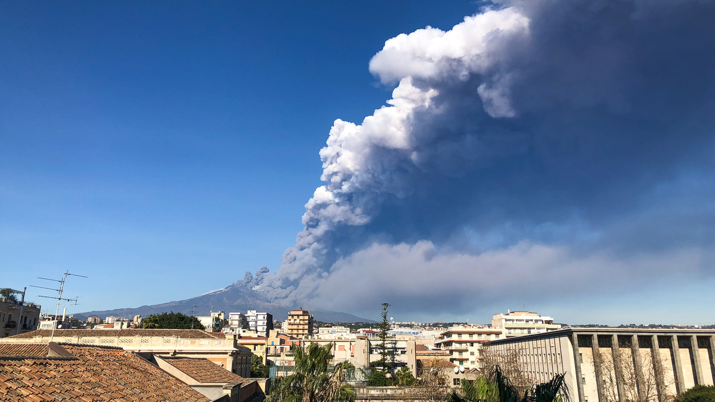 Over 70% of Catania Airport scheduled departures cancelled after Mount Etna eruption