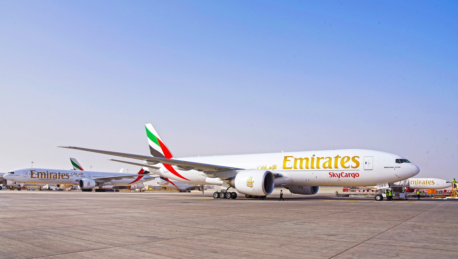 Emirates SkyCargo leases two Boeing 747-400Fs