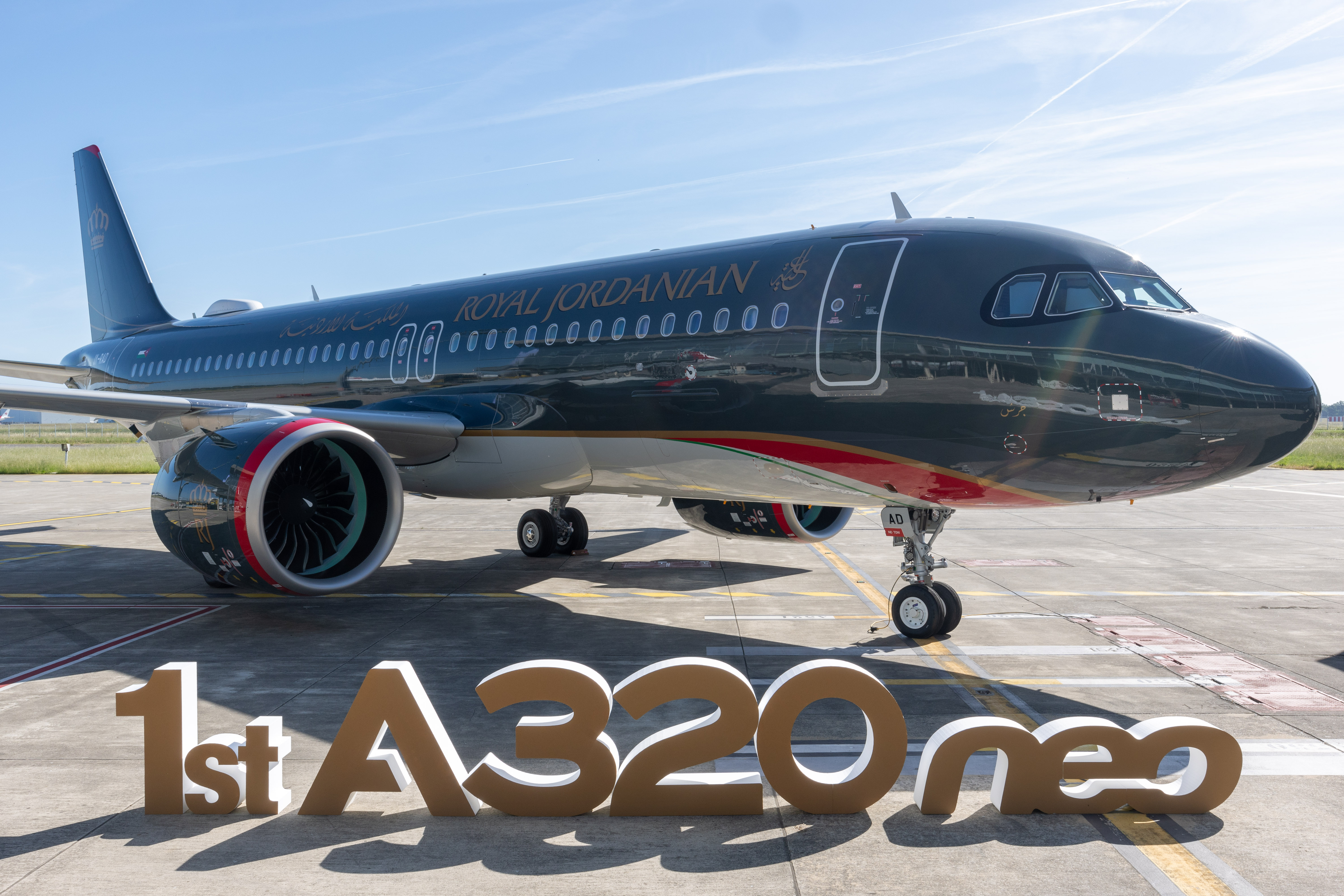 Royal Jordanian receives first A320neo from Avolon