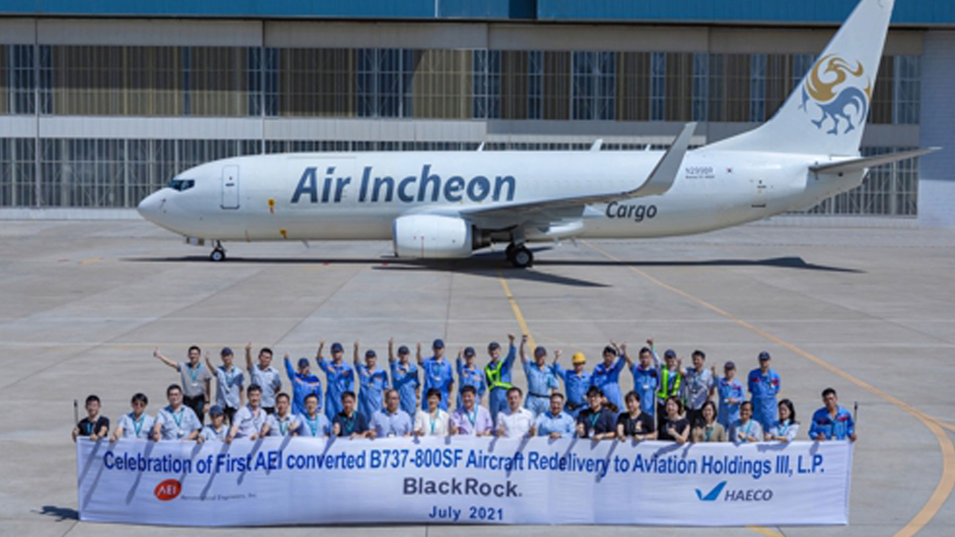 HAECO Xiamen completes its first AEI B737-800SF freighter conversion