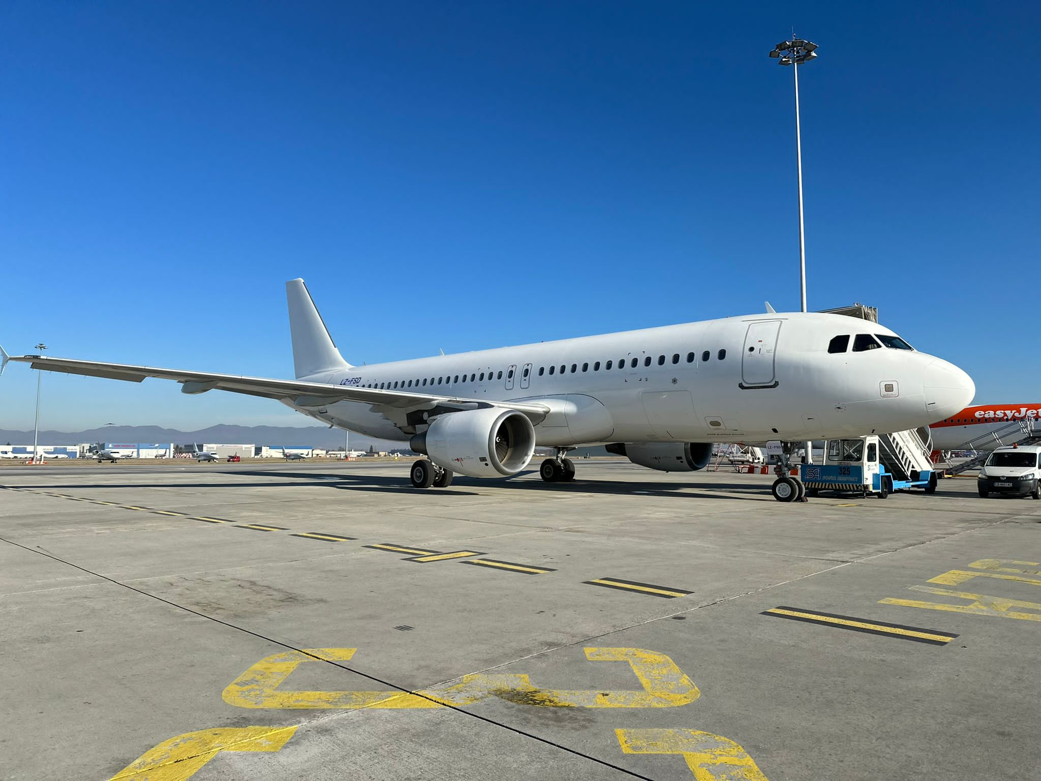 Humo Air returns two leased A320s to Fly2Sky