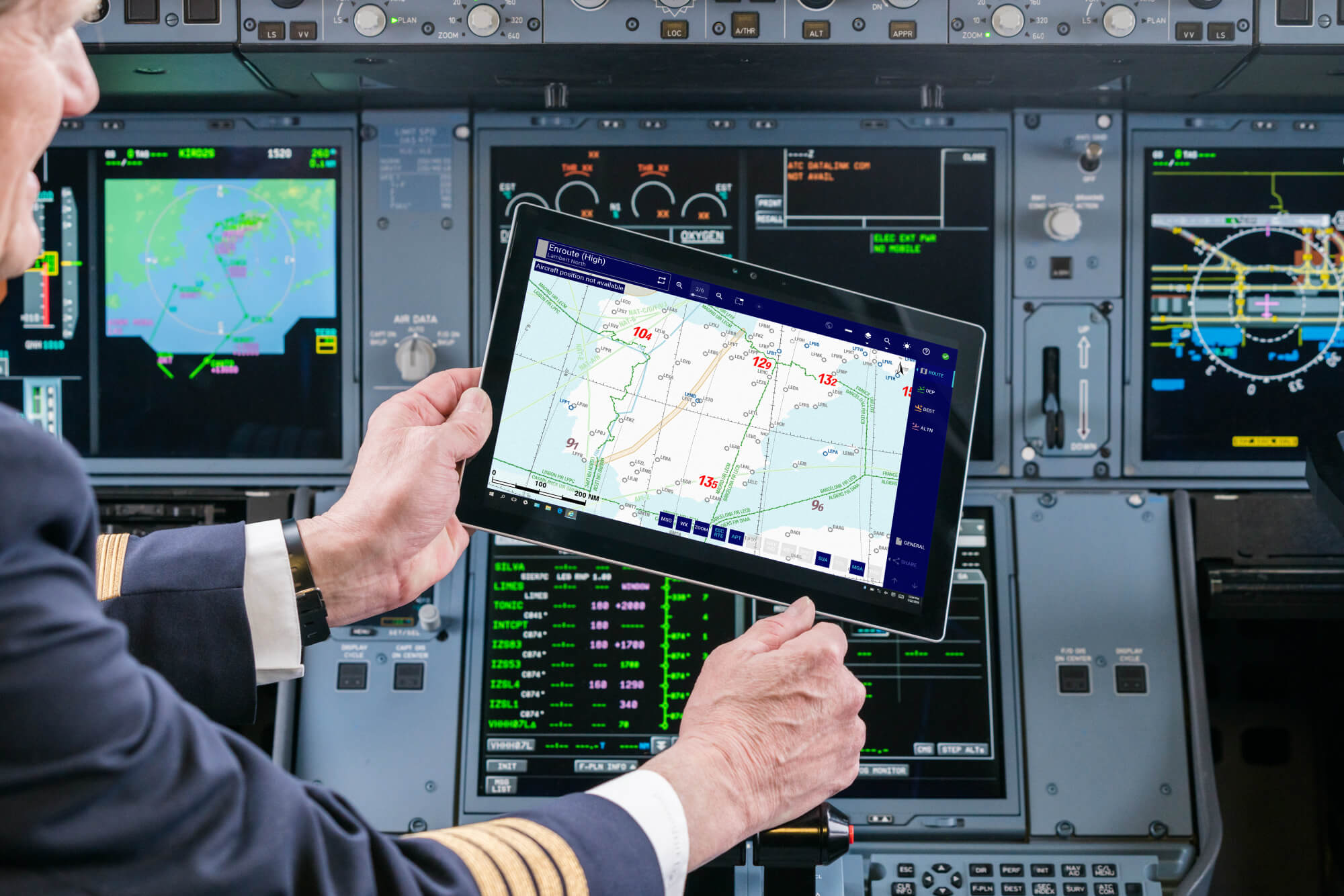 Inmarsat certifies Lufthansa Systems airline pilot applications for use on SB-S platform