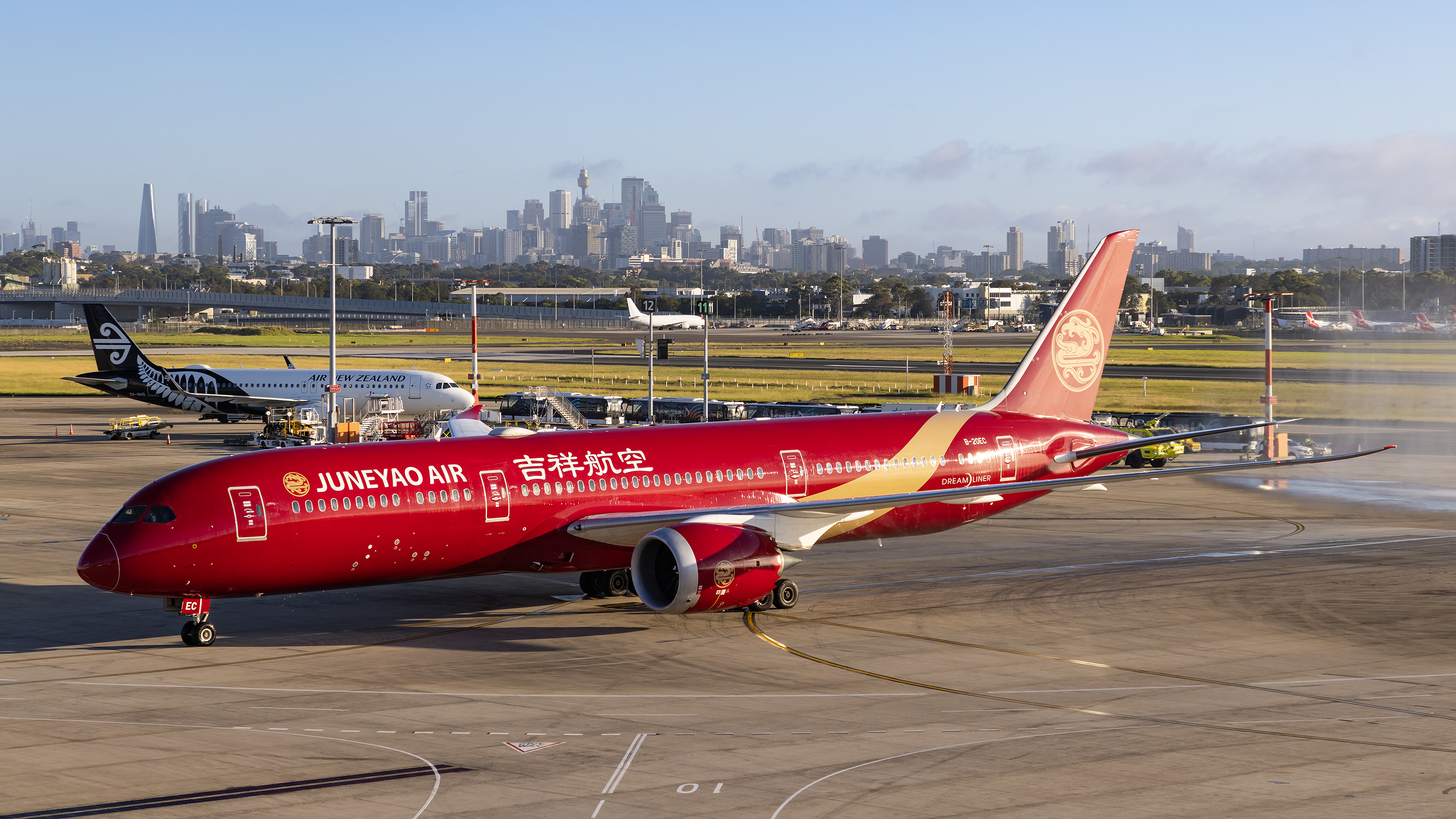 Juneyao Air commences new service to Sydney