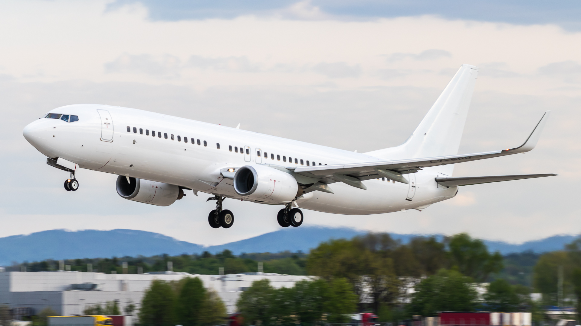 KlasJet expands ACMI capacity with Boeing 737-800 NG