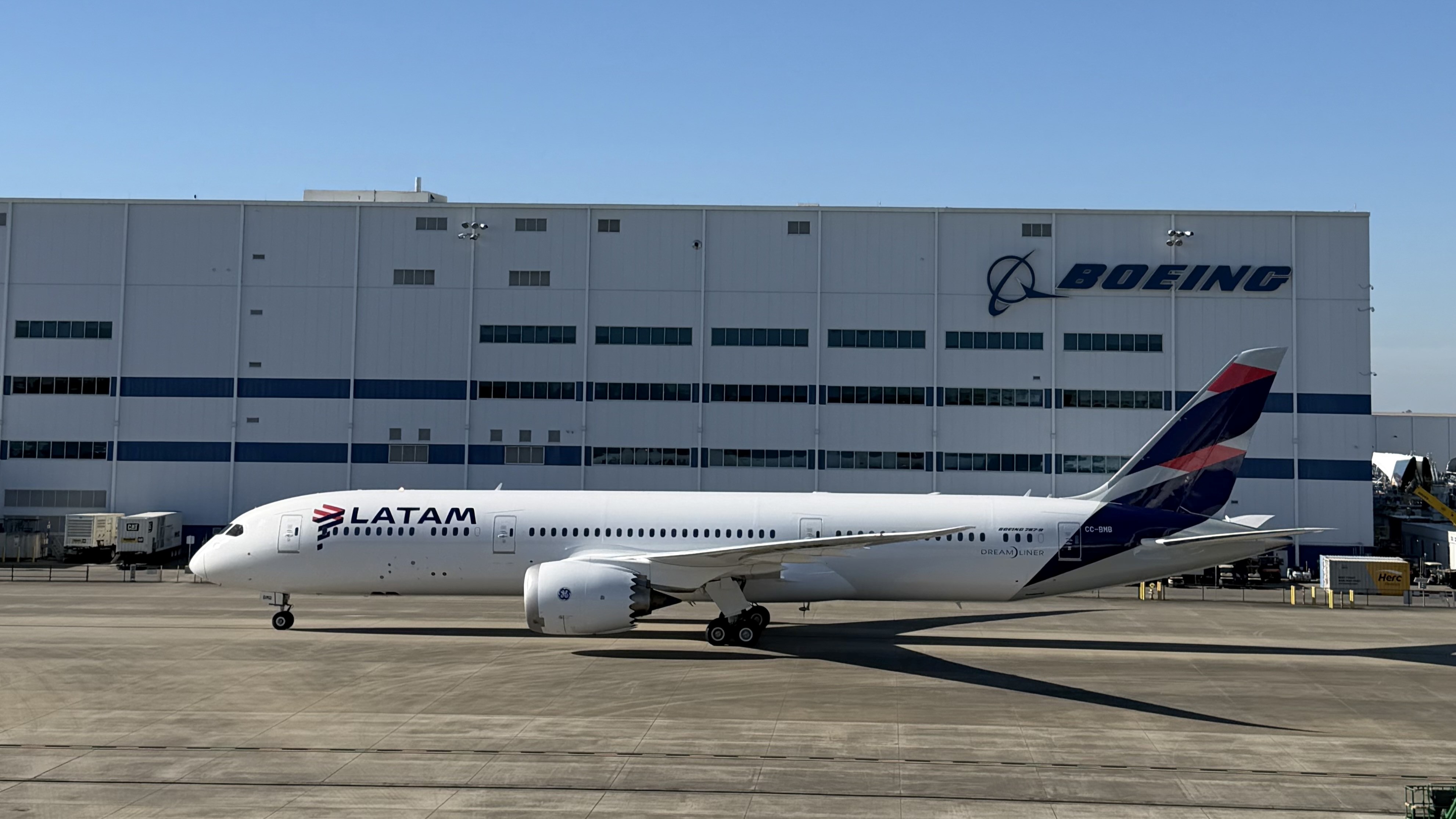 LATAM receives first GEnx-equipped Boeing 787-9