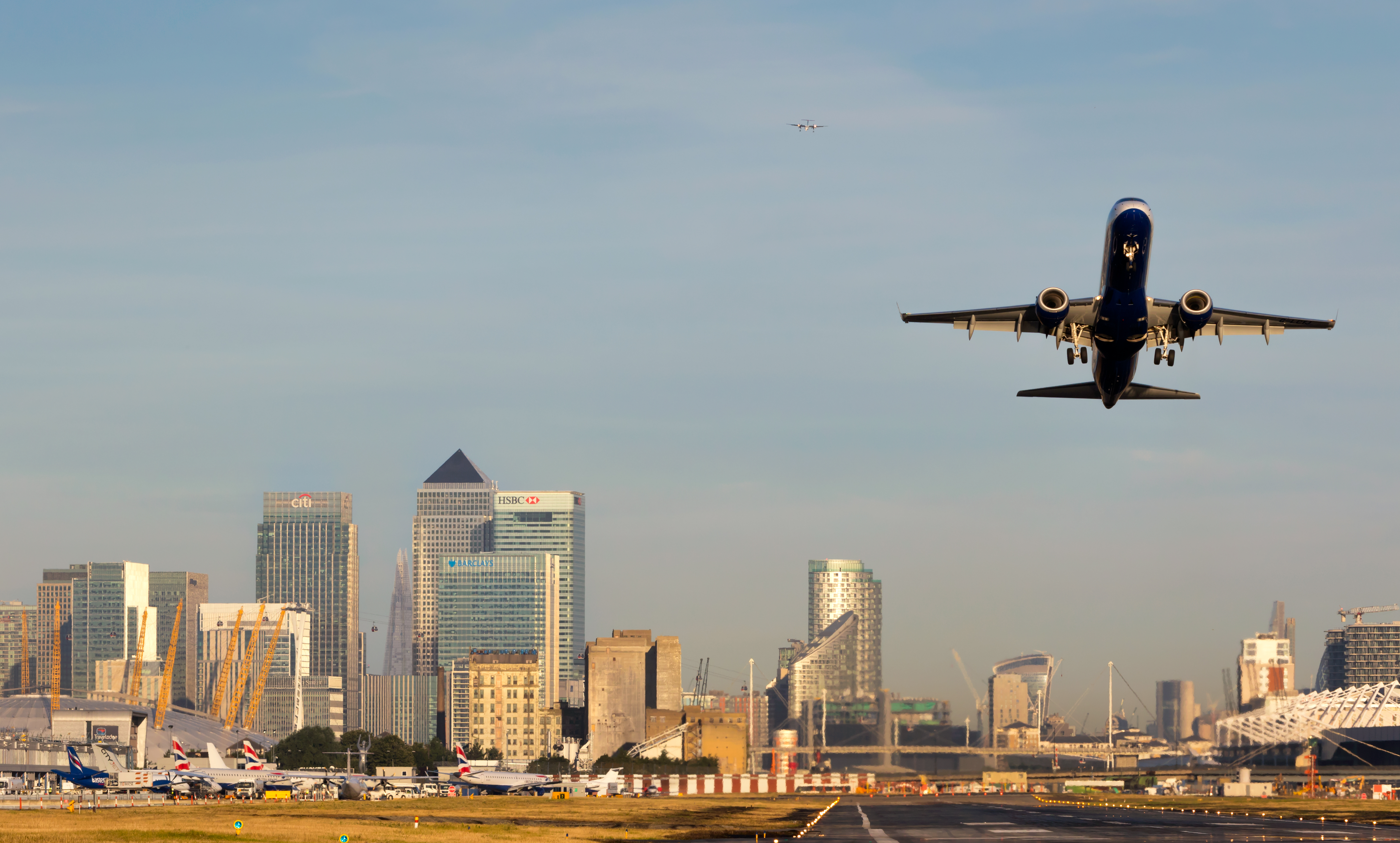 UK government approves London City Airport's proposal to increase annual passenger cap