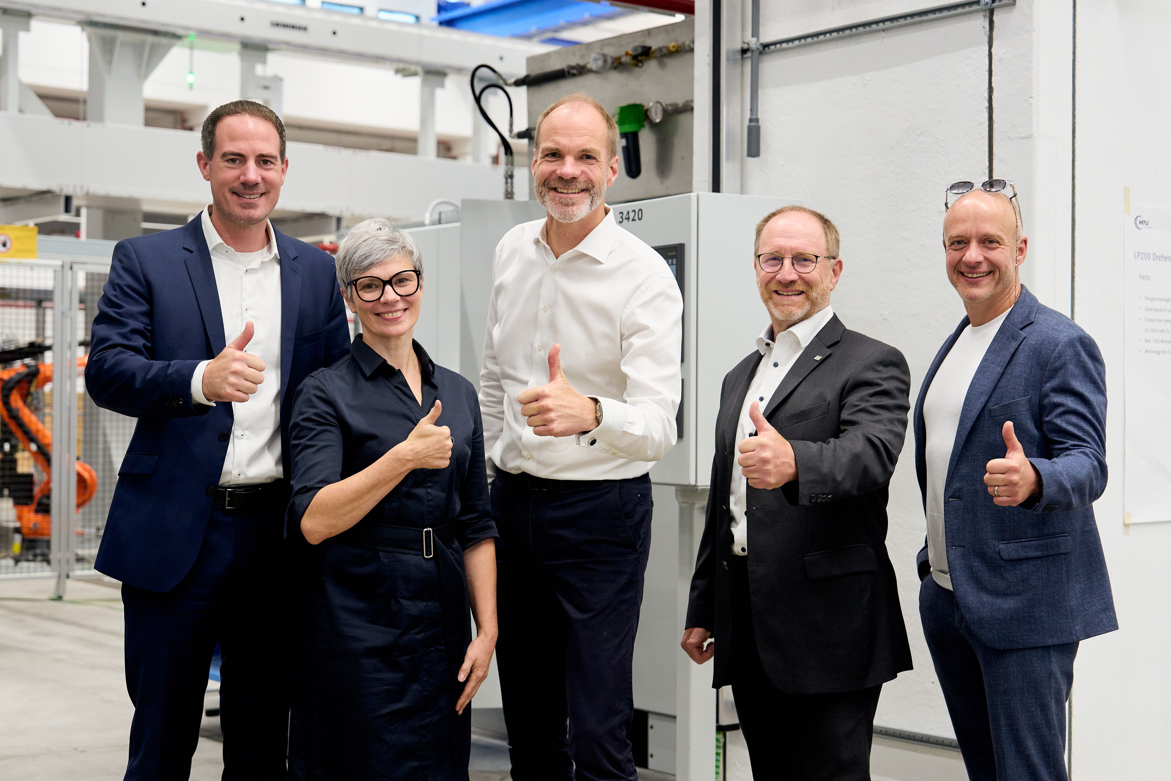 MTU Aero Engines opens new production hall in Munich