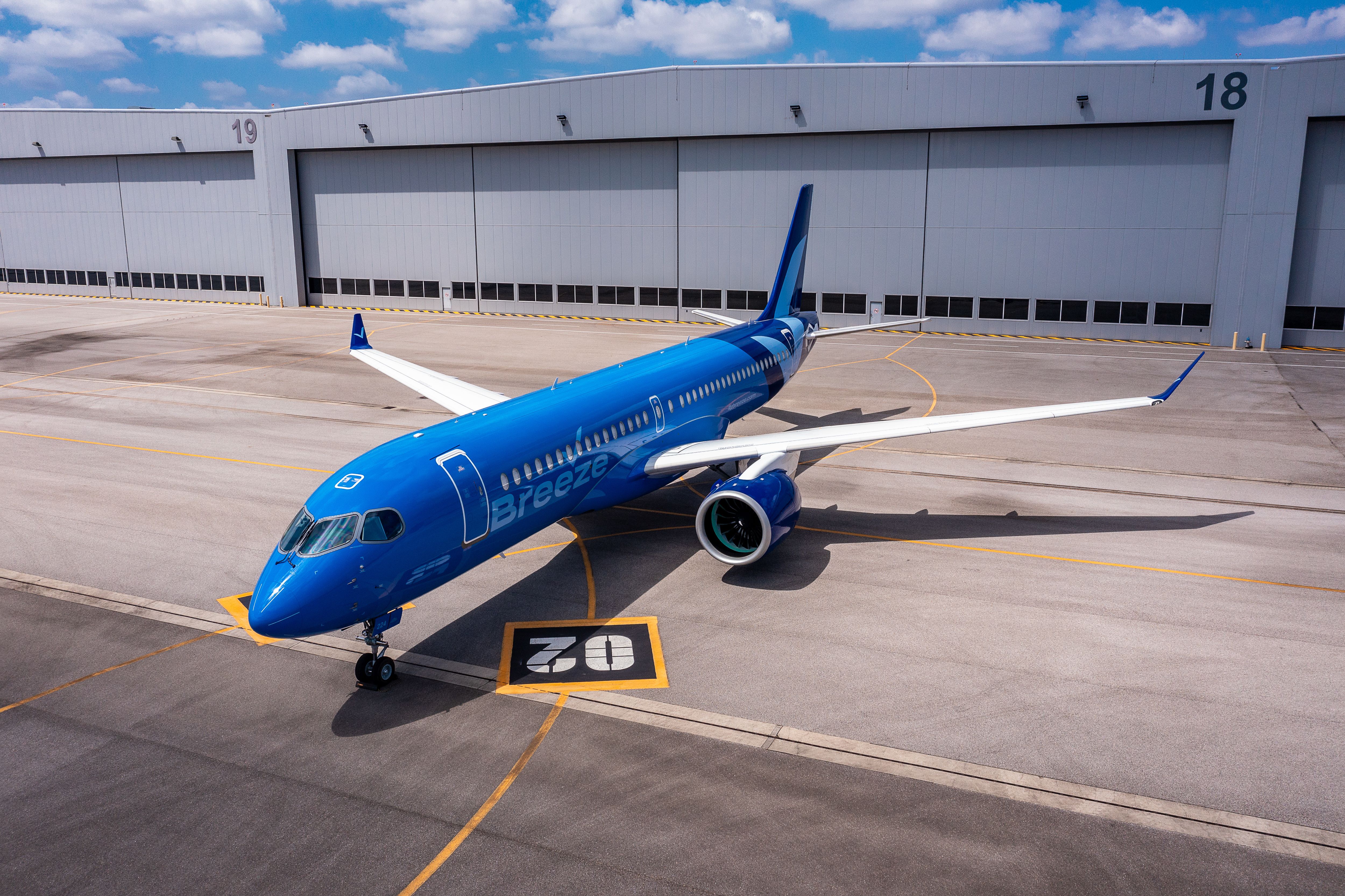 Breeze Airways receives three new Airbus A220s