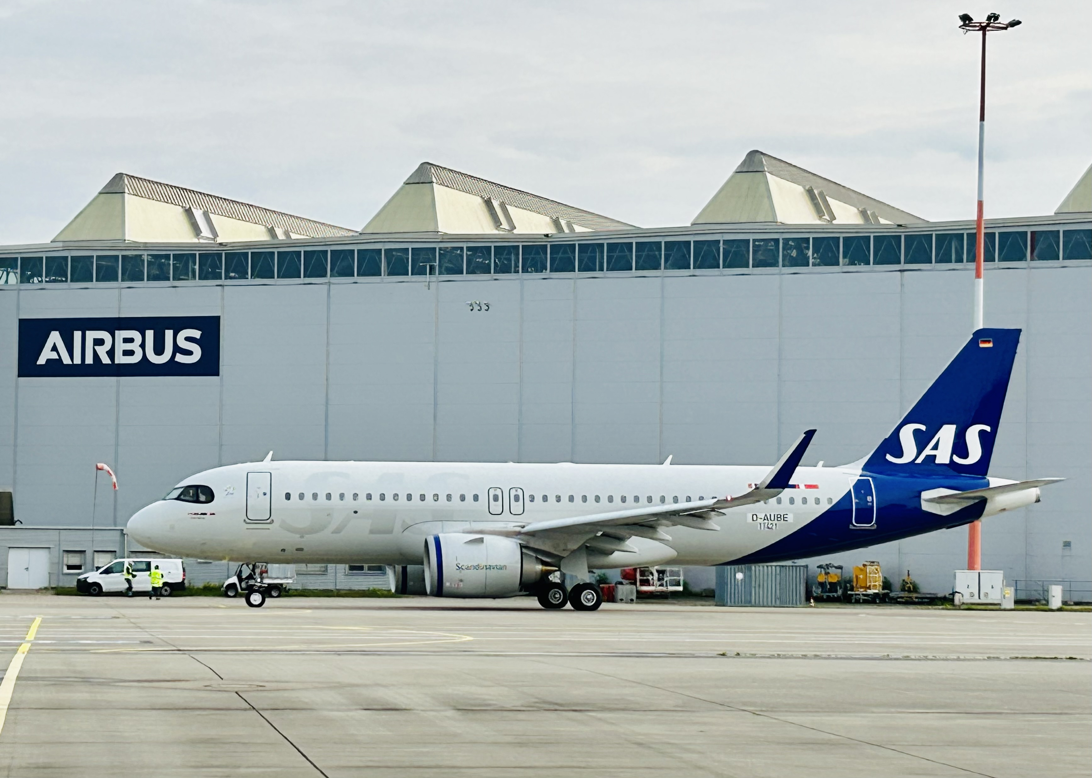 Aviation Capital Group delivers A320neo to SAS