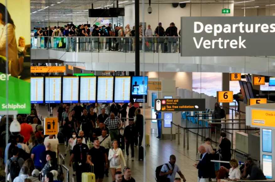 Court orders Schiphol airport to cut flight operations, airlines fume