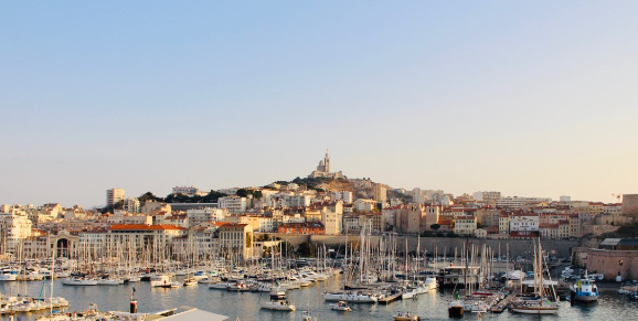 Air Transat enhances French connection with Marseille route