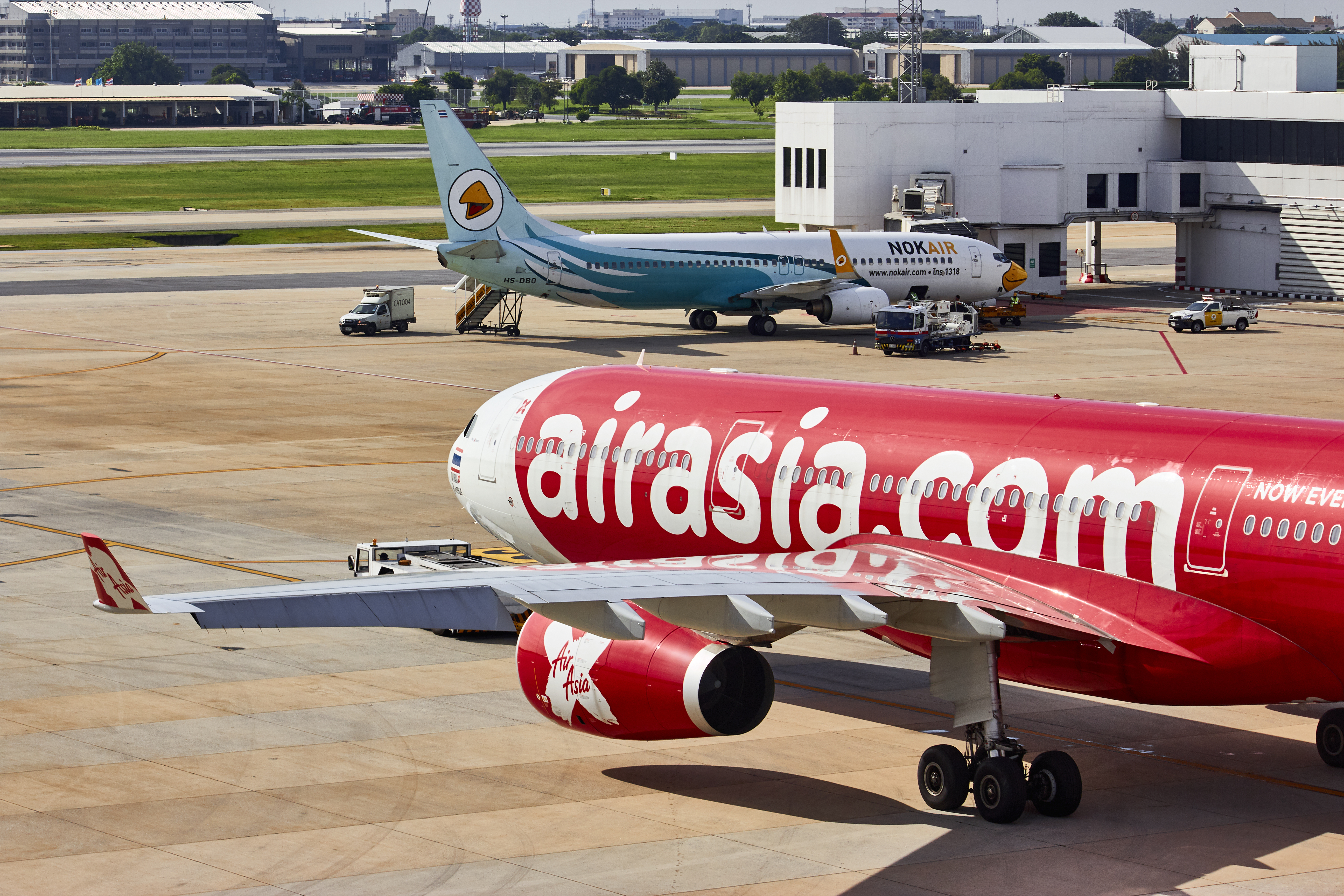 AirAsia X profits dip in first quarter
