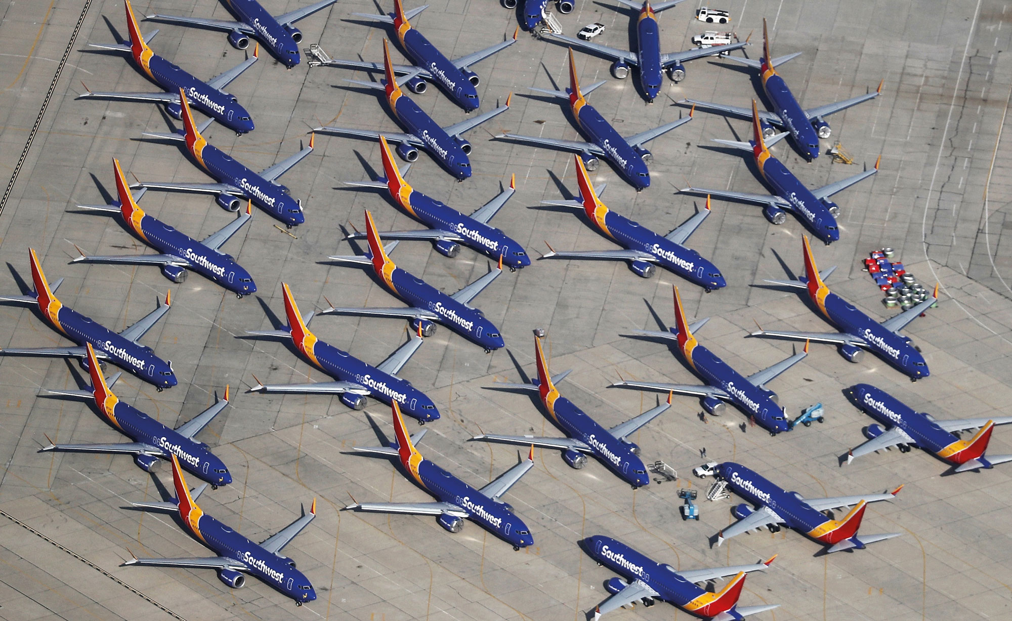 Southwest extends flight schedule, appoints Tim Lyon as vice president pricing