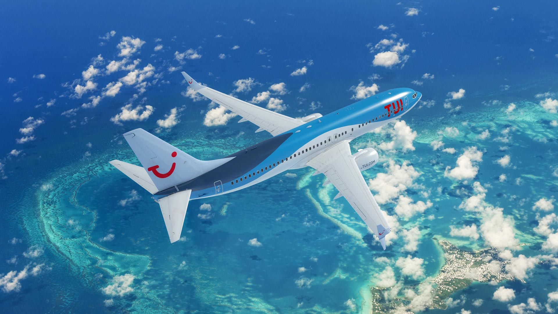 TUI receives delivery of new 737 MAX 8