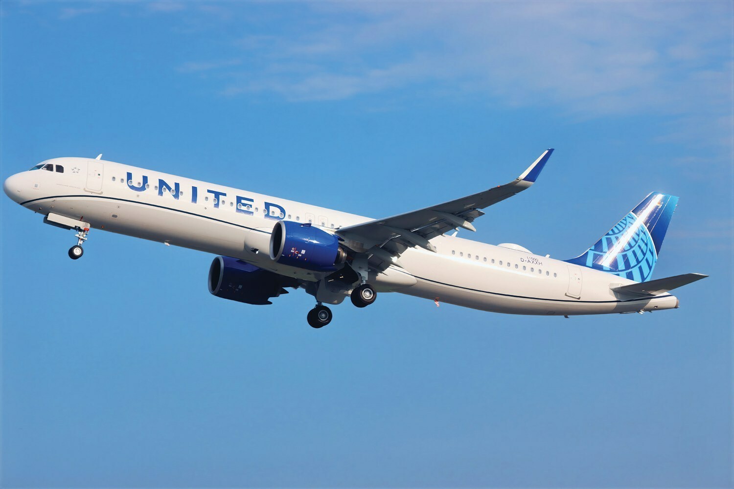 United adds Embraer and other partners to SAF program