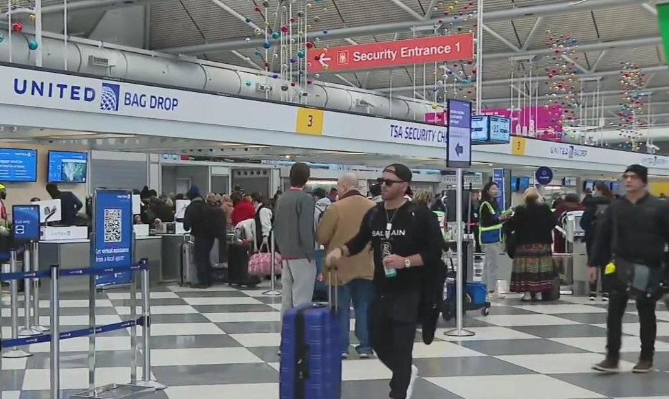 Chicago's airports are set for their busiest-ever summer season