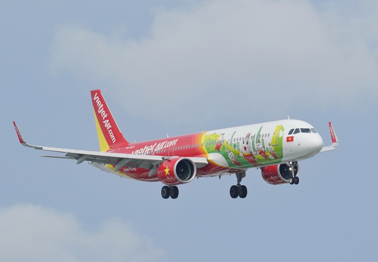 Vietjet introduces AVIATAR's electronic Technical Logbook