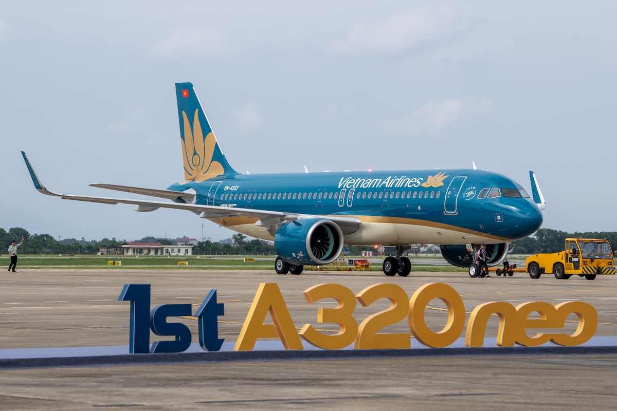 Vietnam Airlines receives new A320neo aircraft