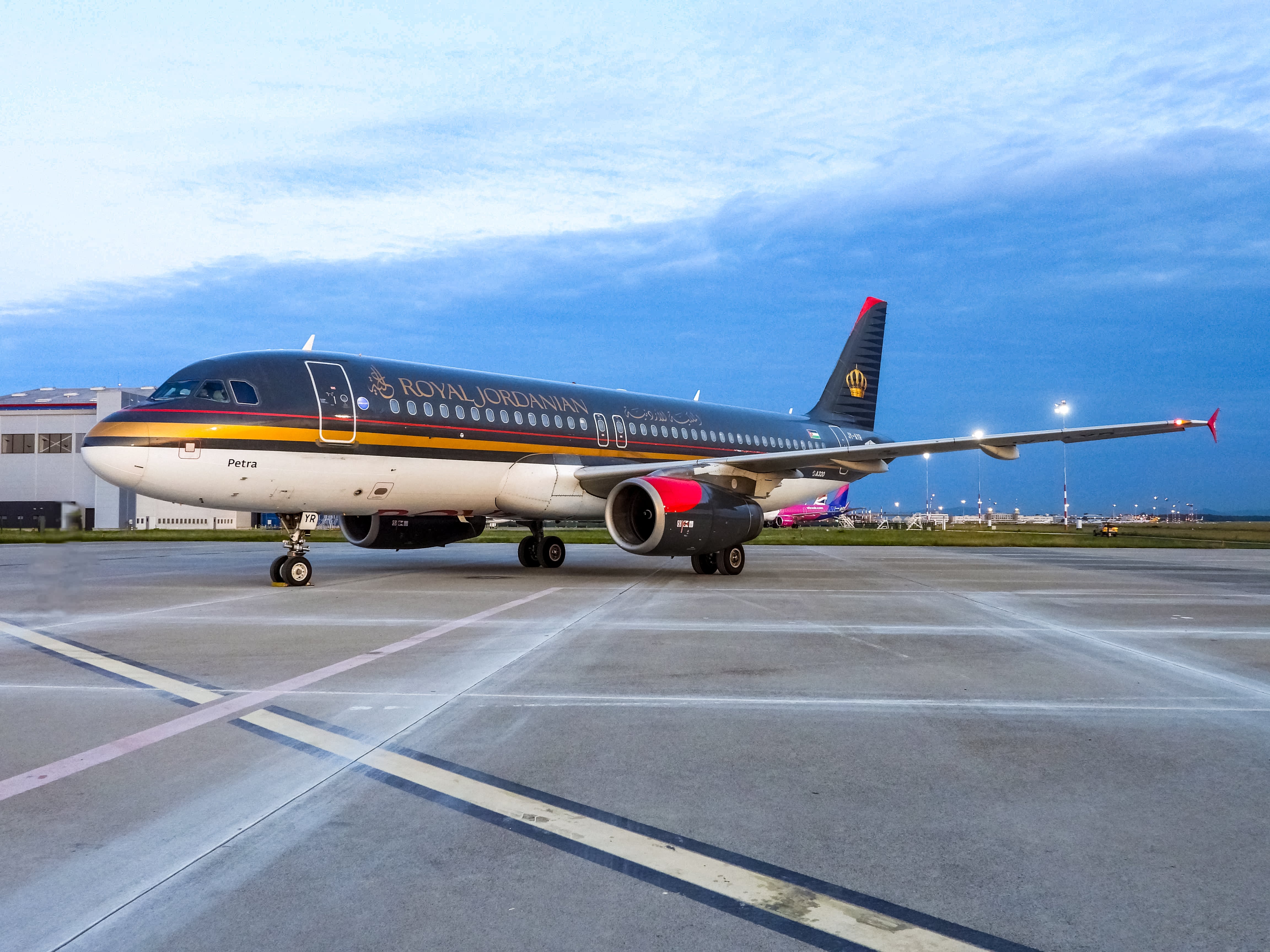 Lufthansa Technik to maintain Royal Jordanian Airbus A320s