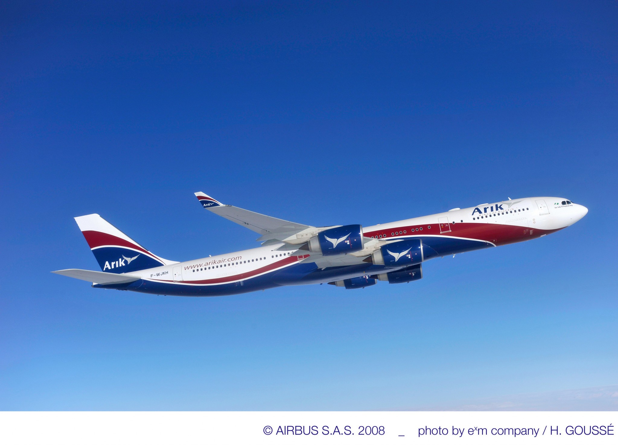 Arik Air resumes services