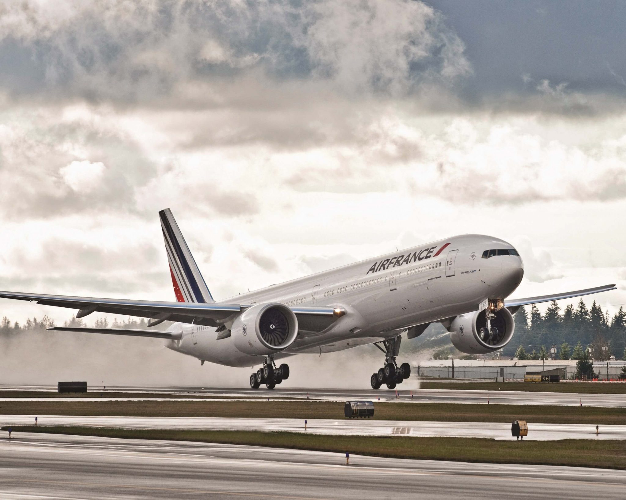 Vallair purchases four CFM56-5A engines from Air France