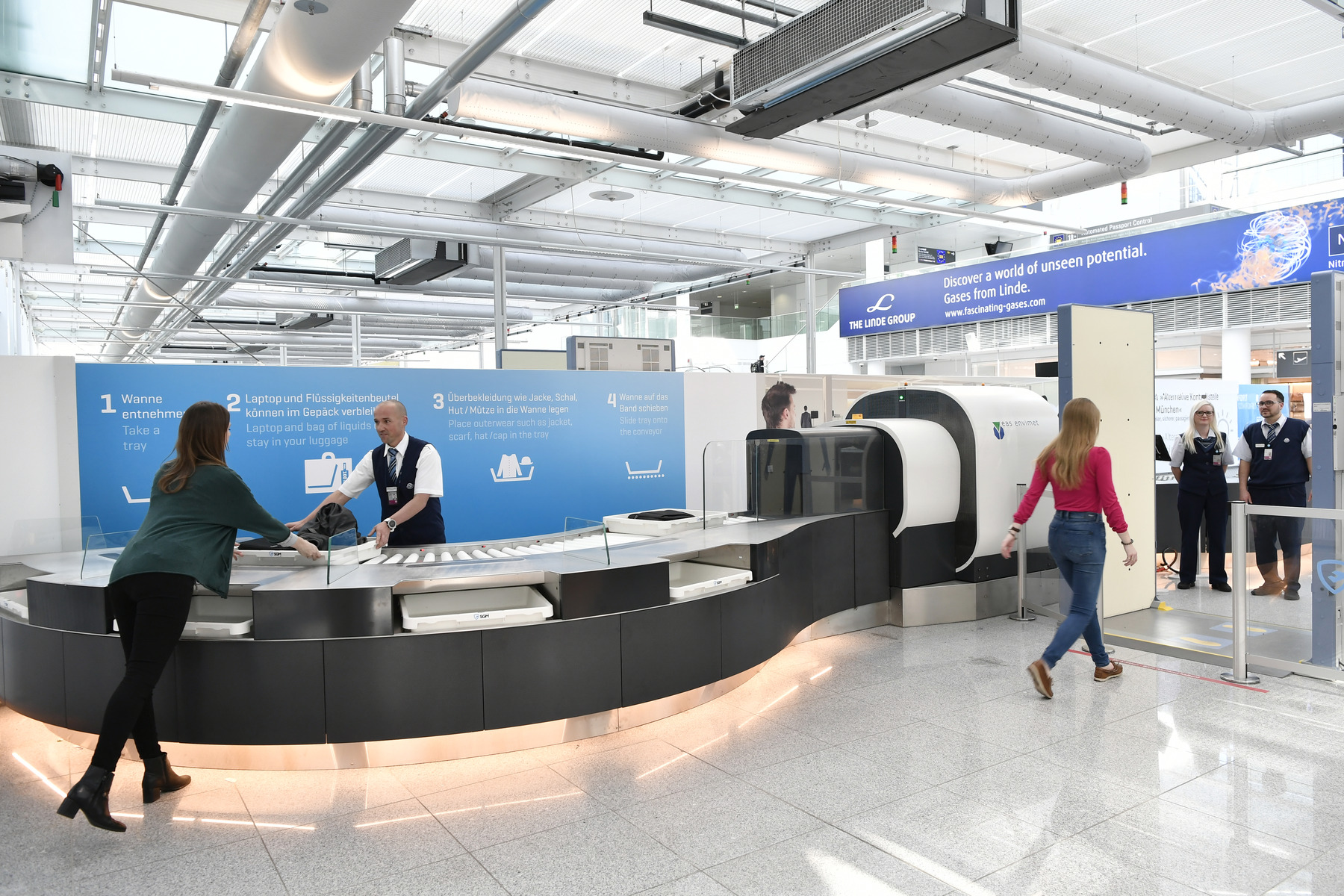 Munich Airport T2 says no more liquids and laptops in trays by late 2024