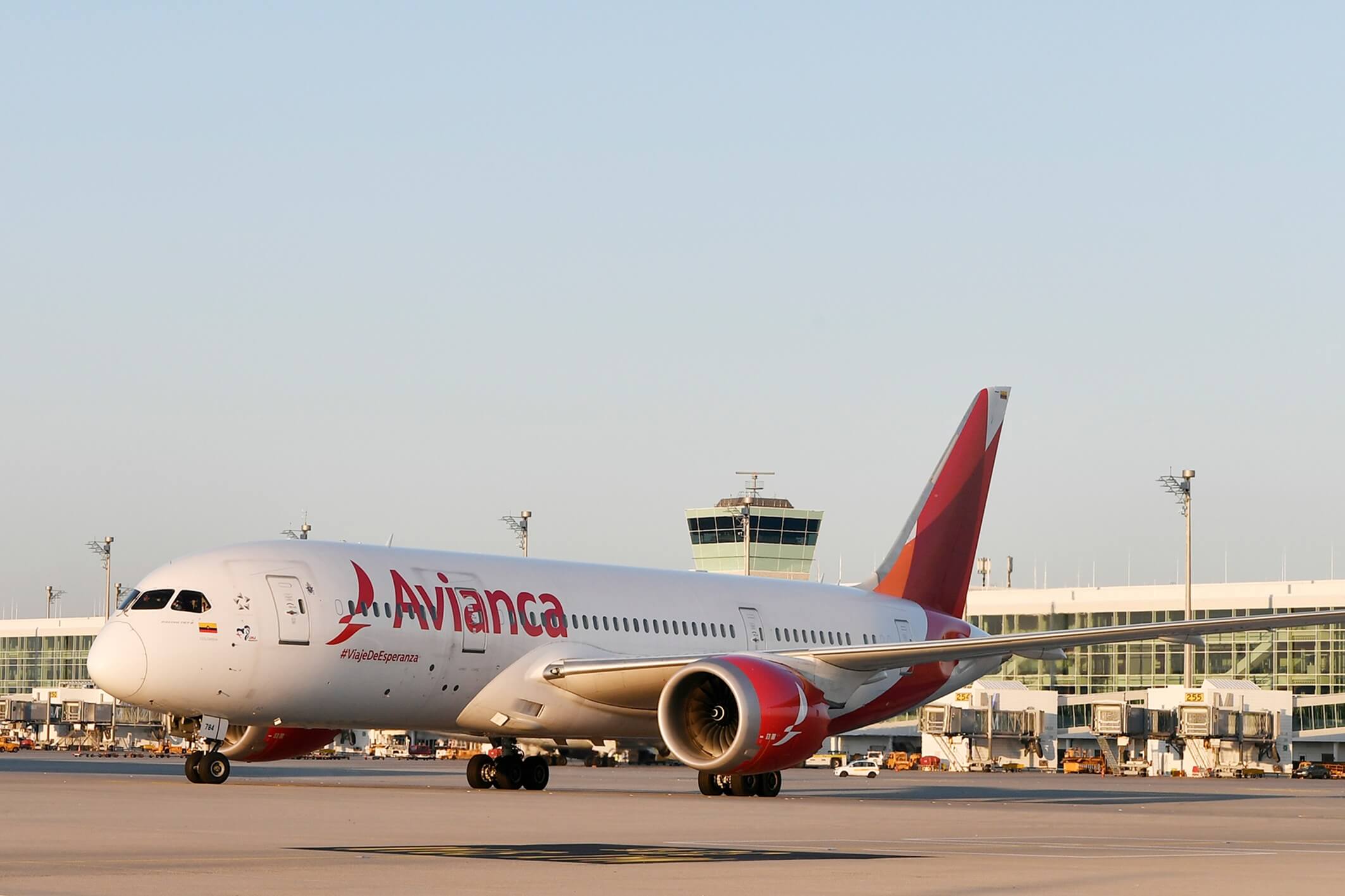 Avianca Holdings gains $50 million loan from Kingsland Holdings