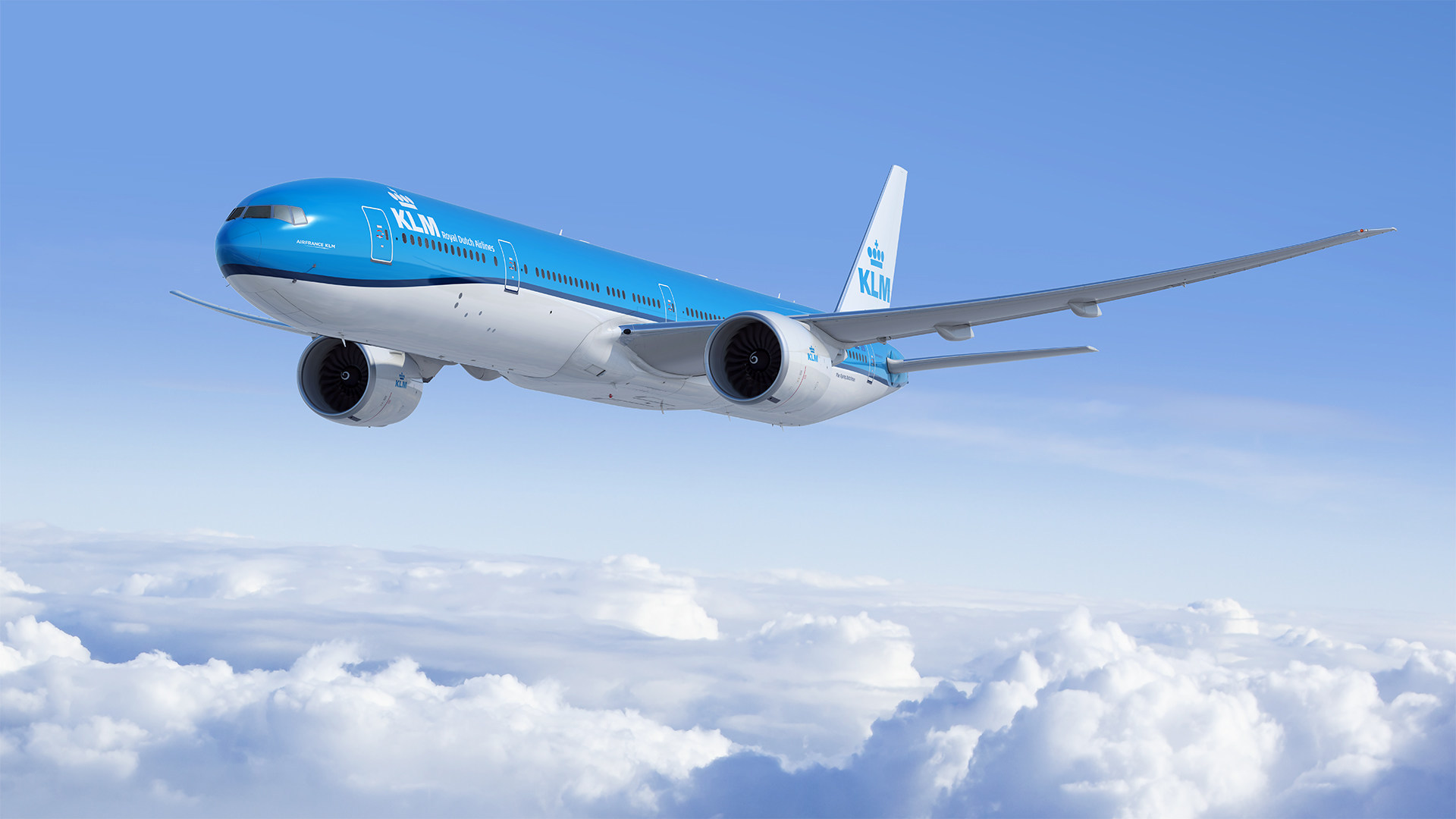 KLM takes "painful" measures to improve operational and financial position