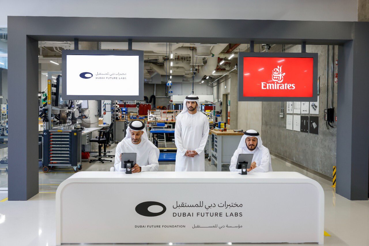 Emirates, dnata sign contract with Dubai Future Labs for advanced technology and innovation