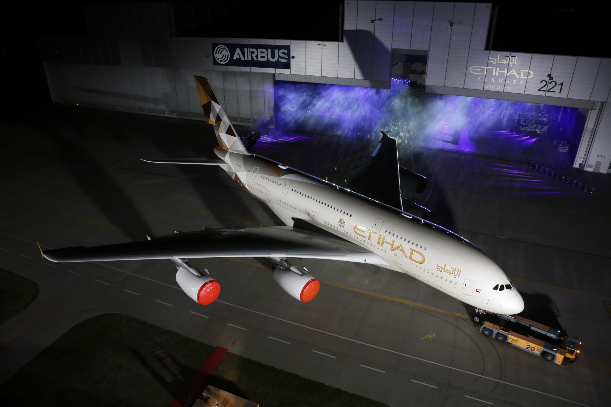 Etihad Airways Engineering and Airbus sign MoU to develop A380 MRO Services in Abu Dhabi