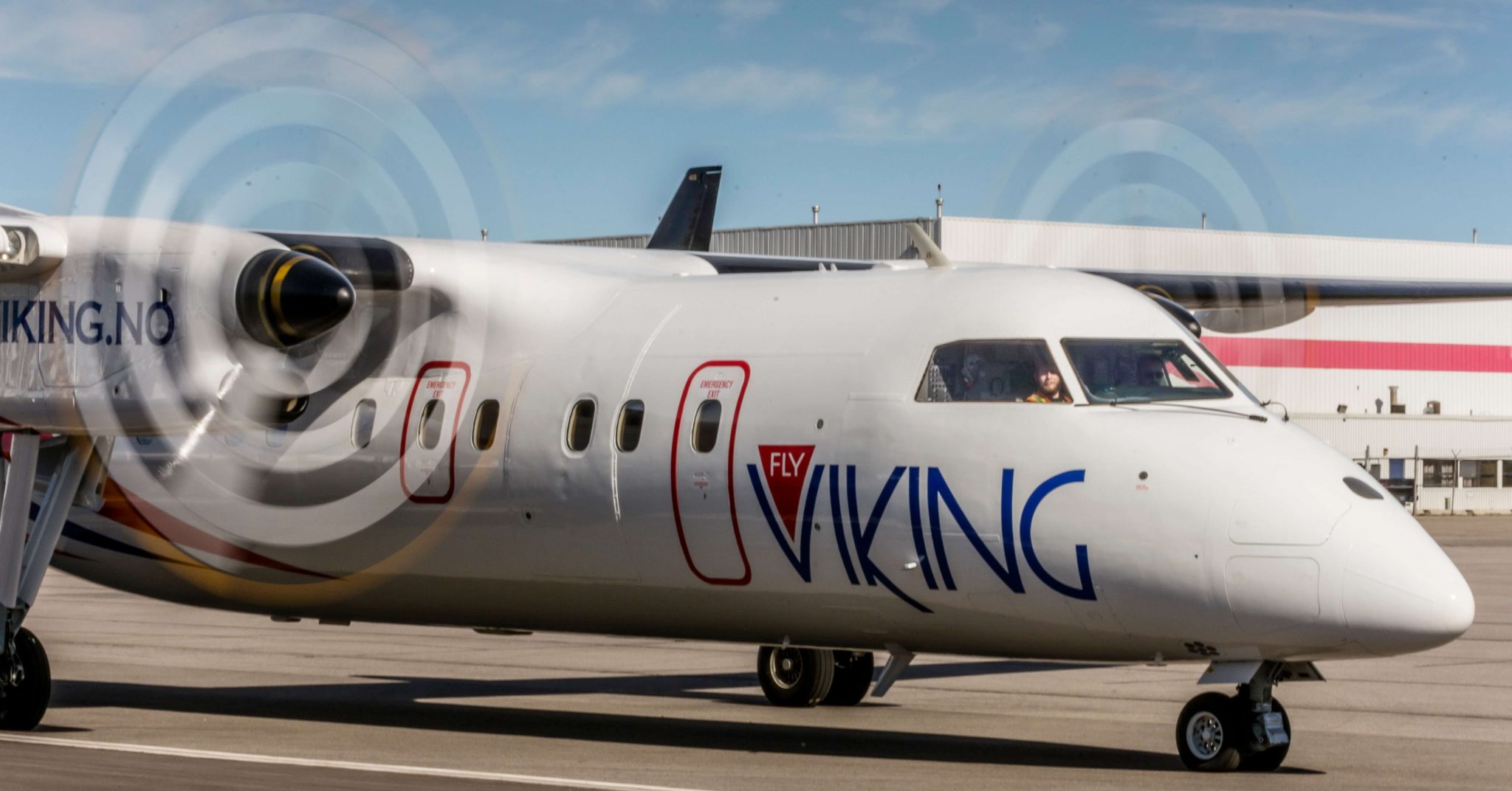 Avmax leases on Dash 8-103