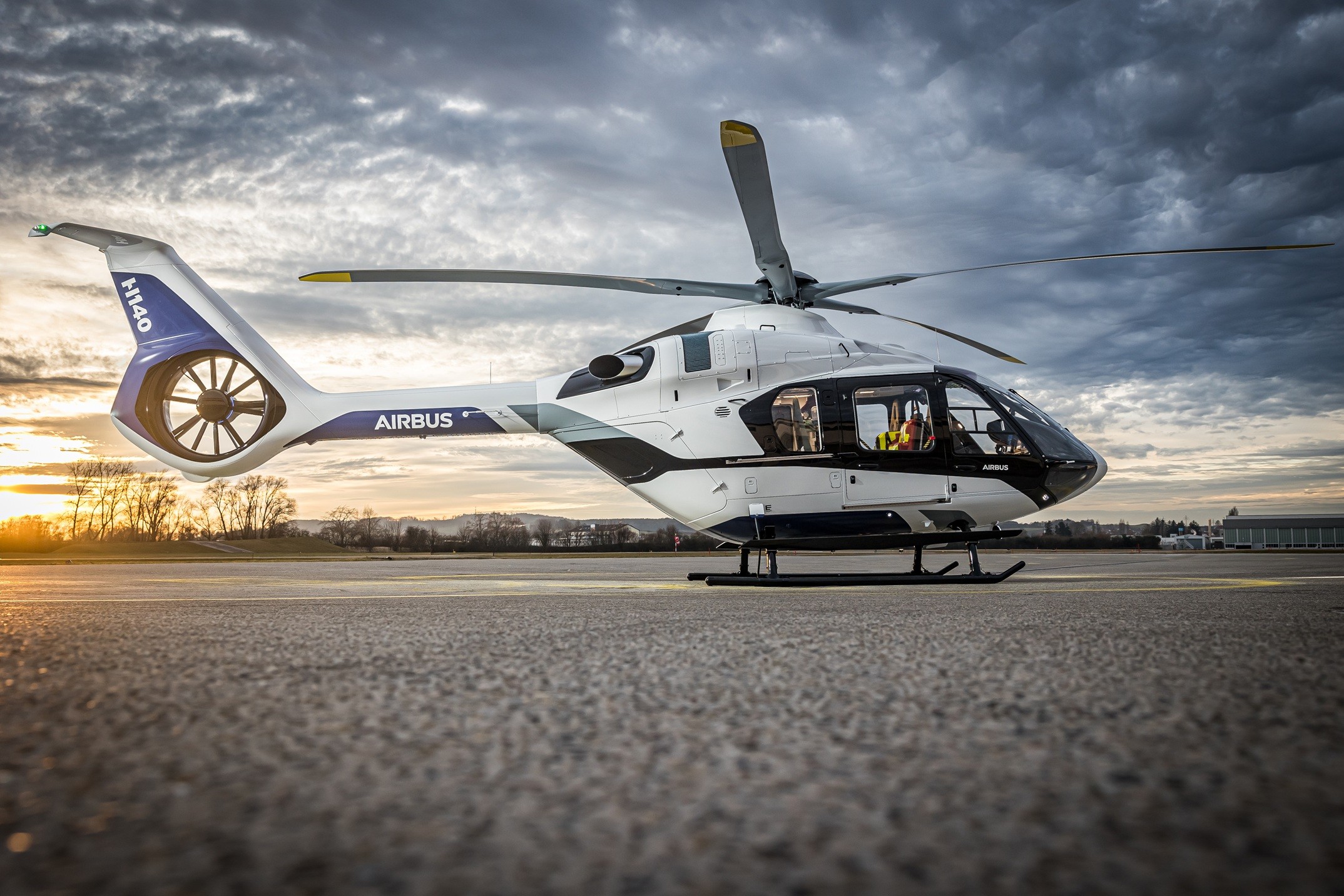 Metro Aviation and Airbus sign agreement for up to 36 H140 helicopters