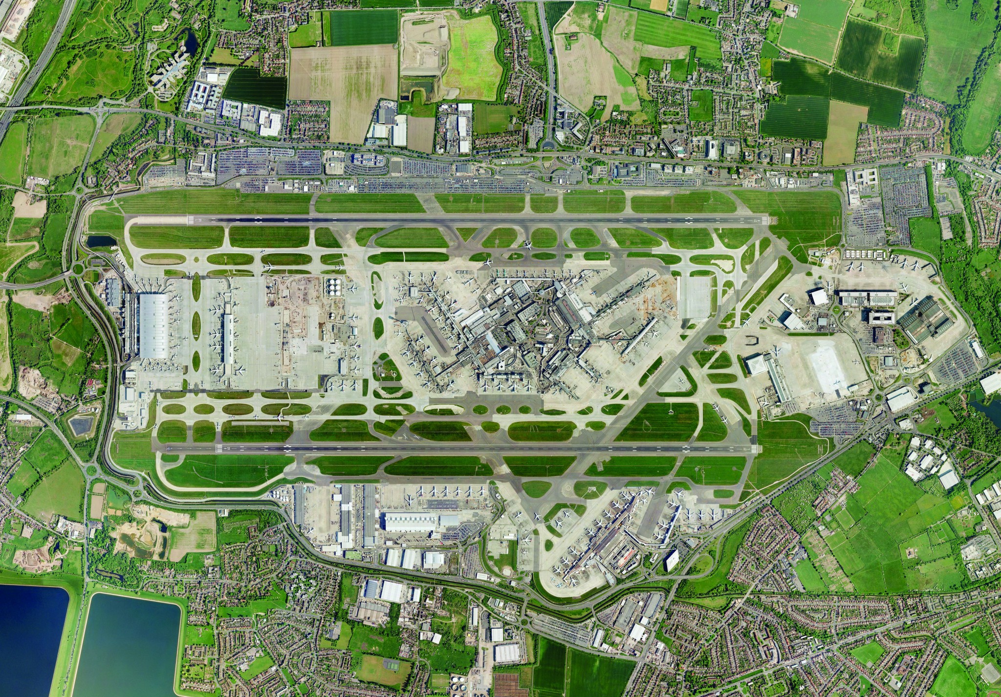 Heathrow's April passenger number hits 94% of pre-lockdown level