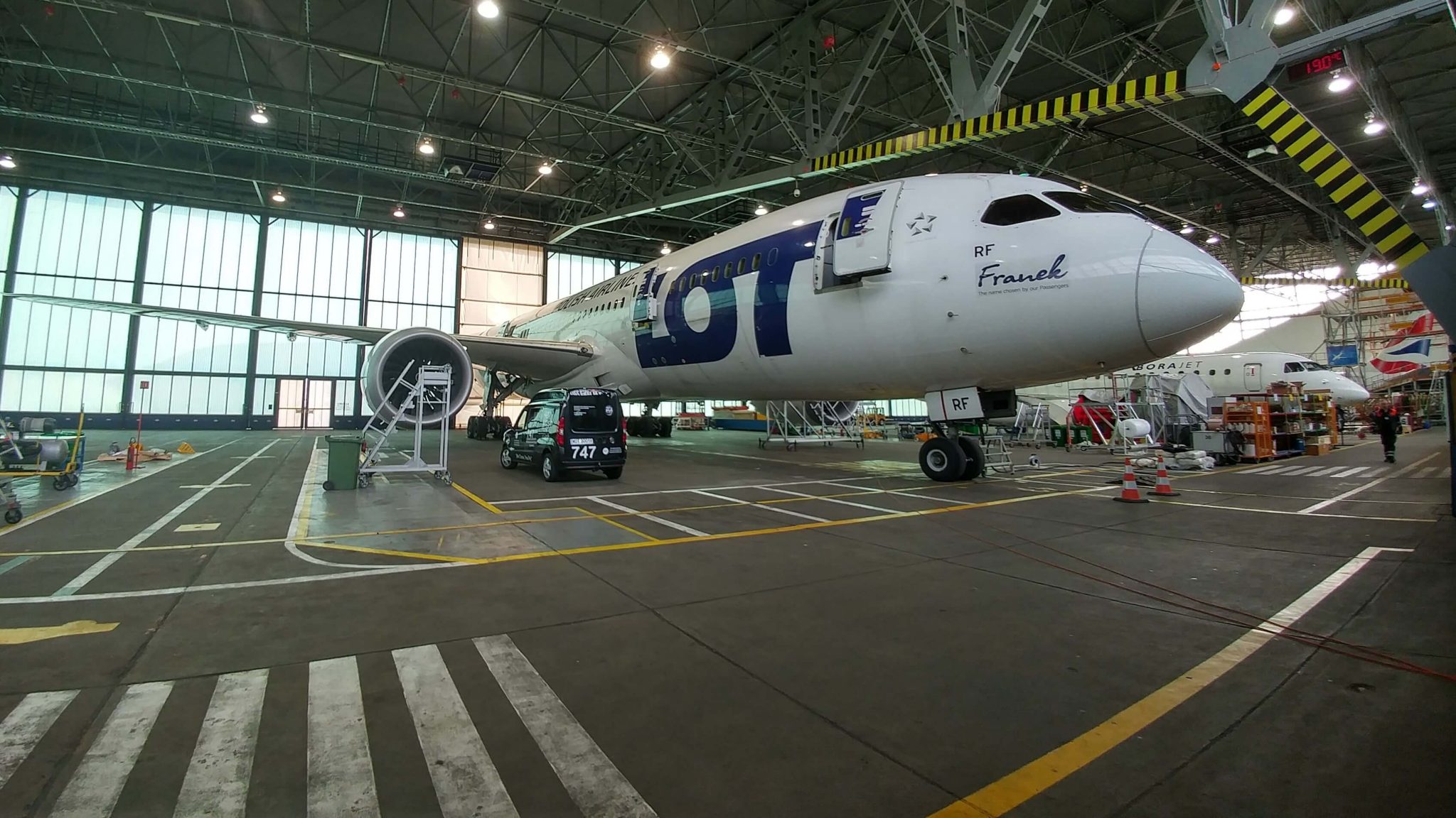 LOT Polish Airlines takes delivery of its first 737MAX