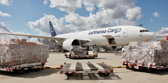 Lufthansa Cargo adds third A321 converted freighter