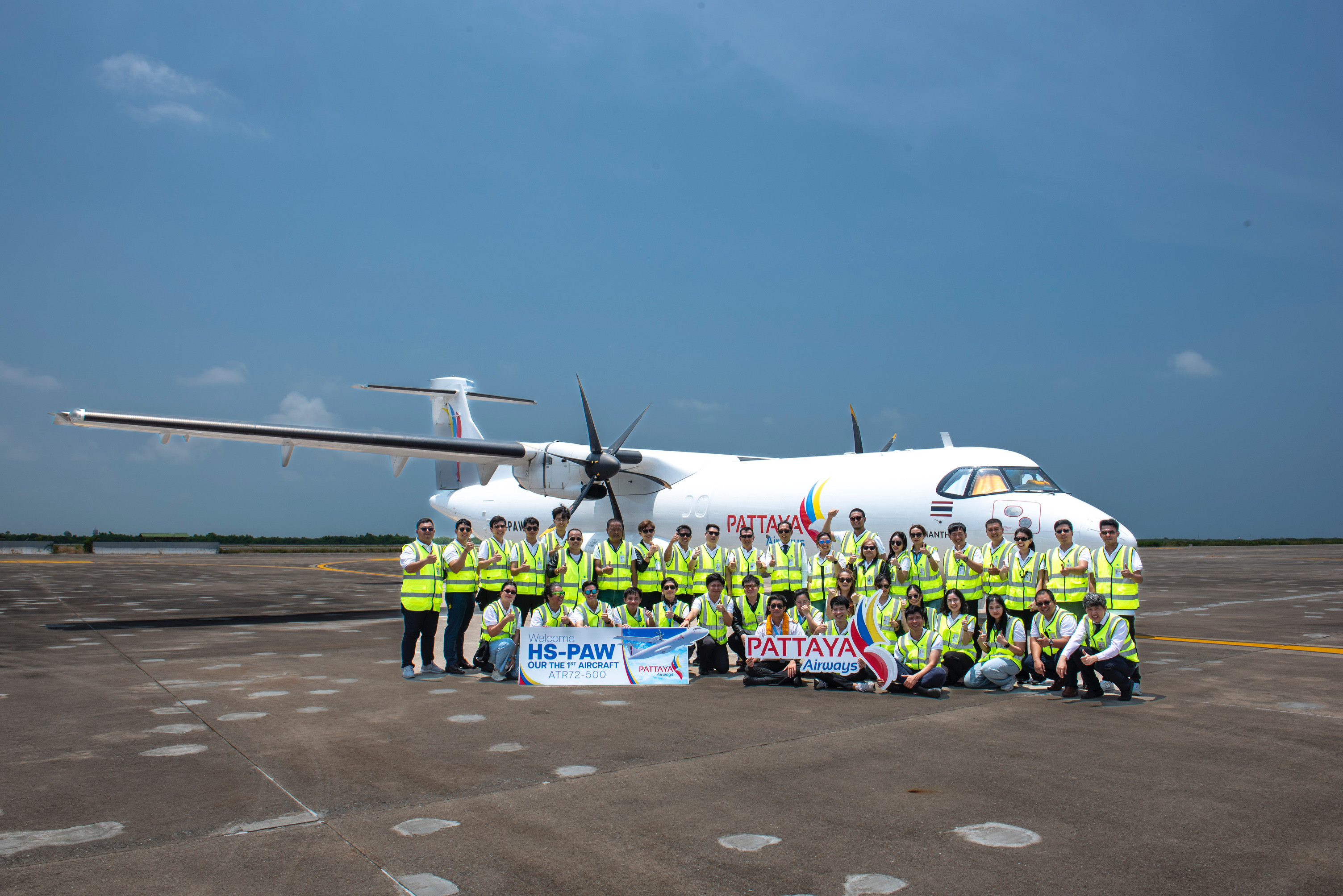 ACIA Aero Leasing delivers first of two ATR 72-500 freighters to Pattaya Airways