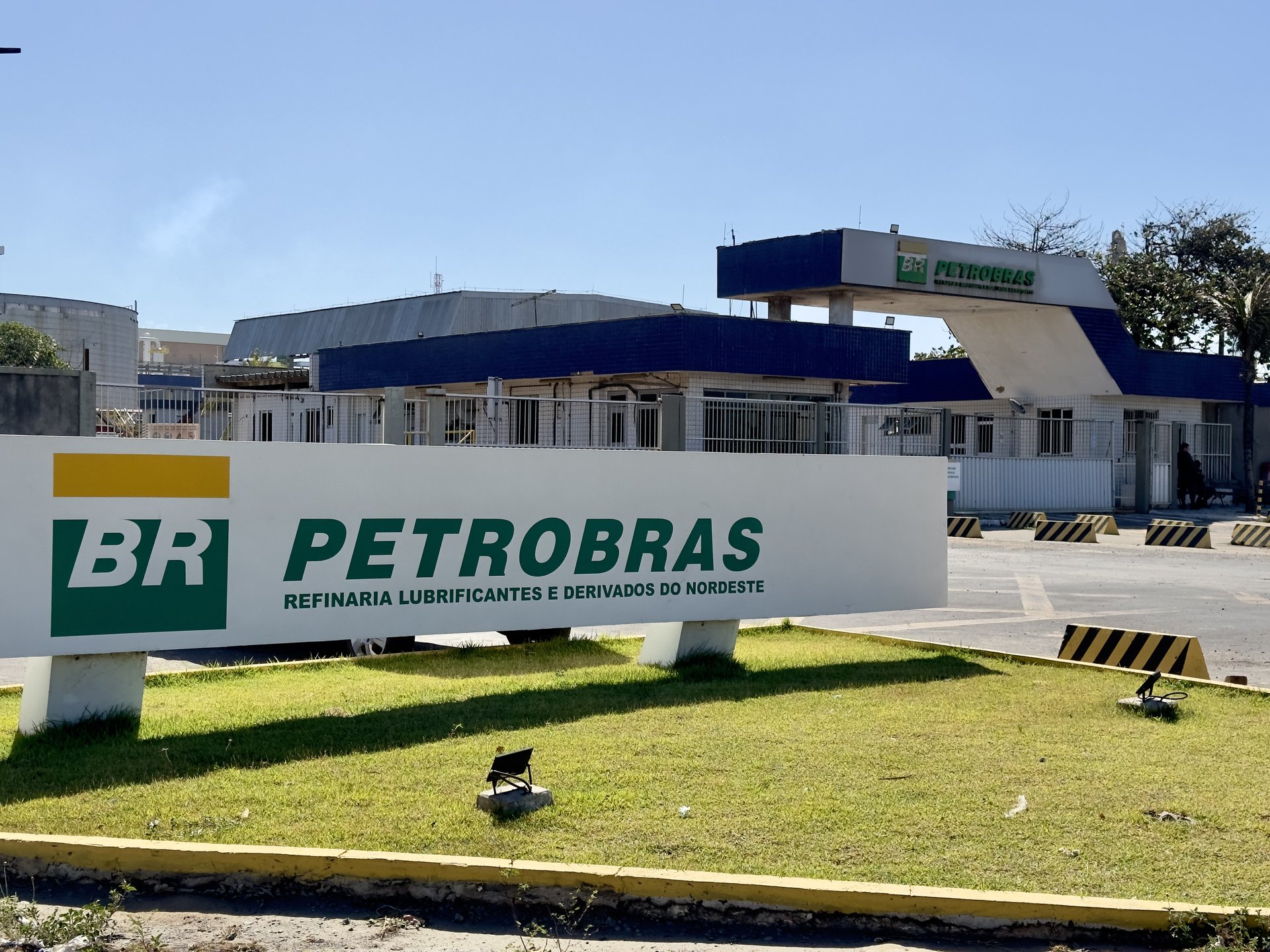 IATA calls on Brazilian government and Petrobas to reduce price of jet fuel