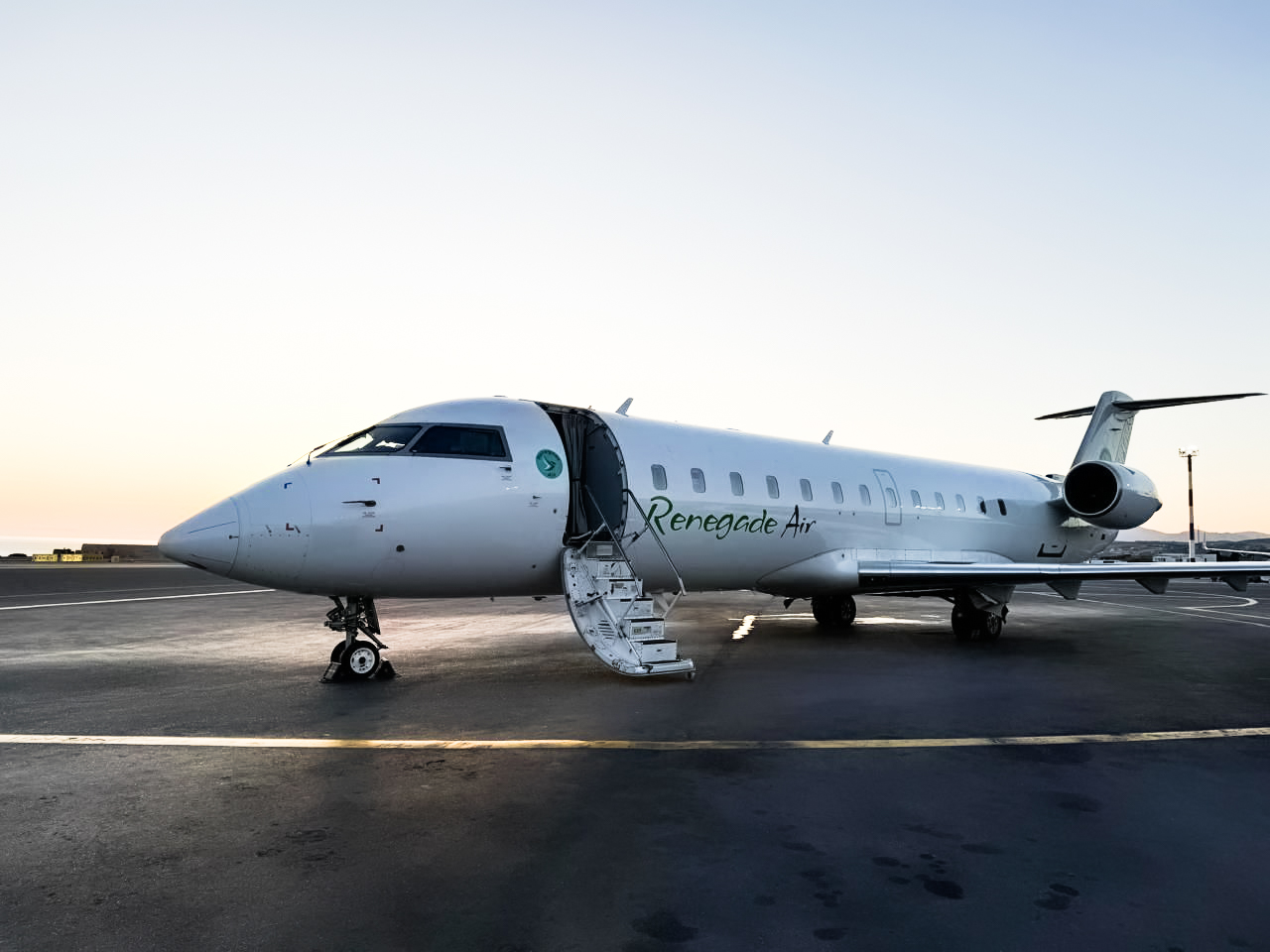 Avmax delivers Bombardier CRJ200 aircraft to Renegade Air