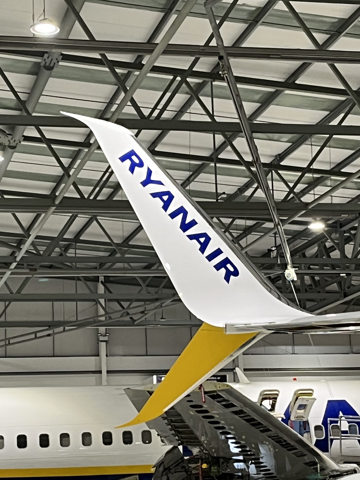 Ryanair adds winglets to its 737-80 fleet