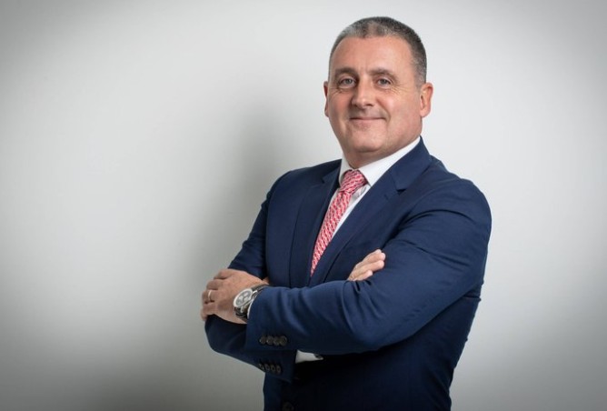 Simon McLean joins AMS Aircraft Services as the Managing Director