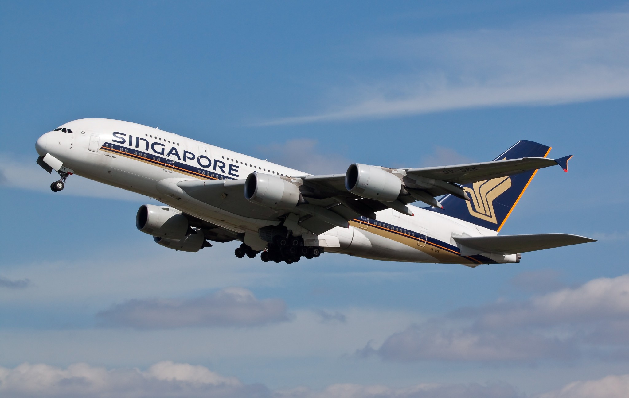 Singapore Airlines Group posts record profit in 76 years history