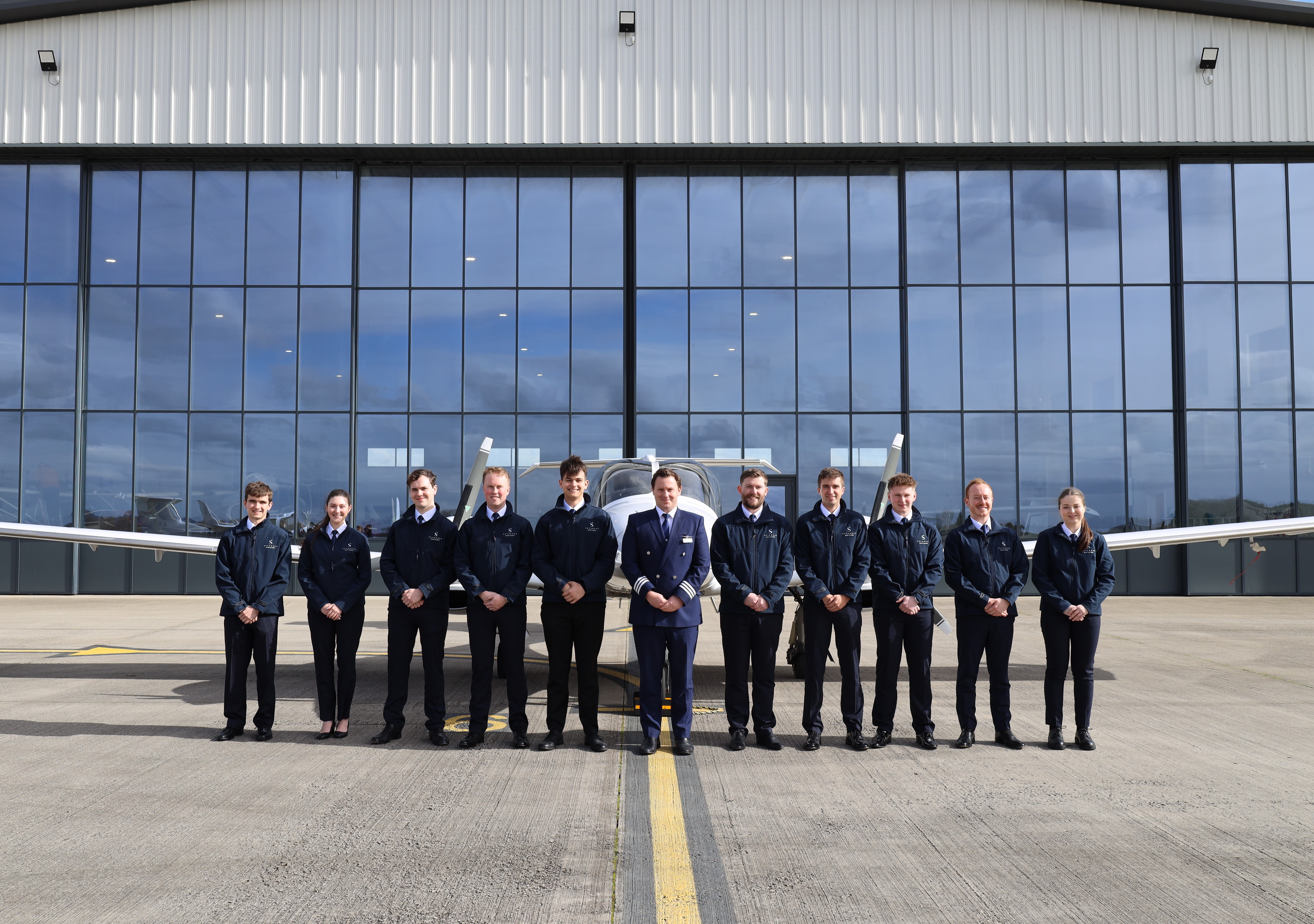 First trainees begin studies in British Airways' pilot scheme