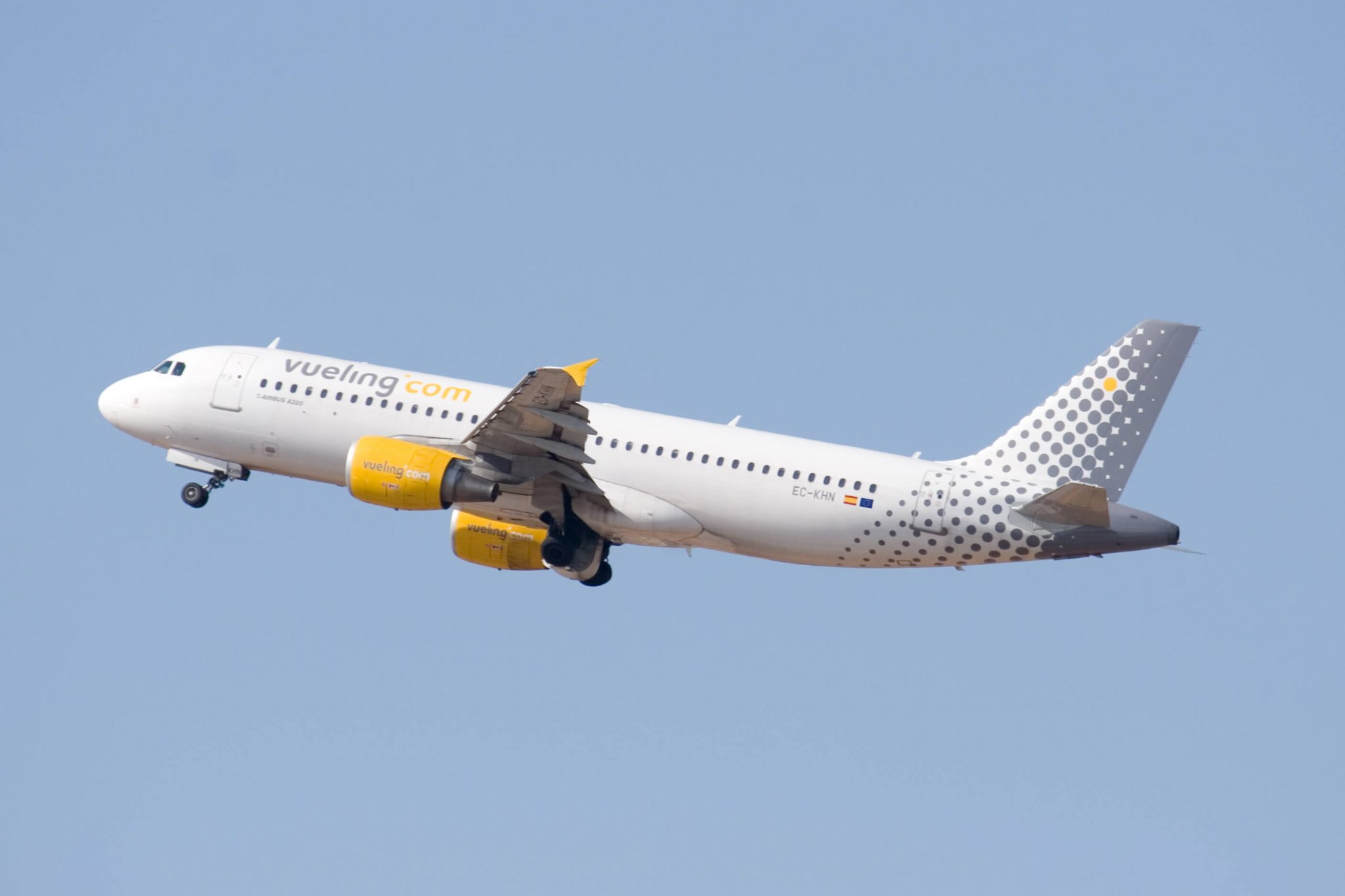 Vueling celebrates female management committee for International Women's Day