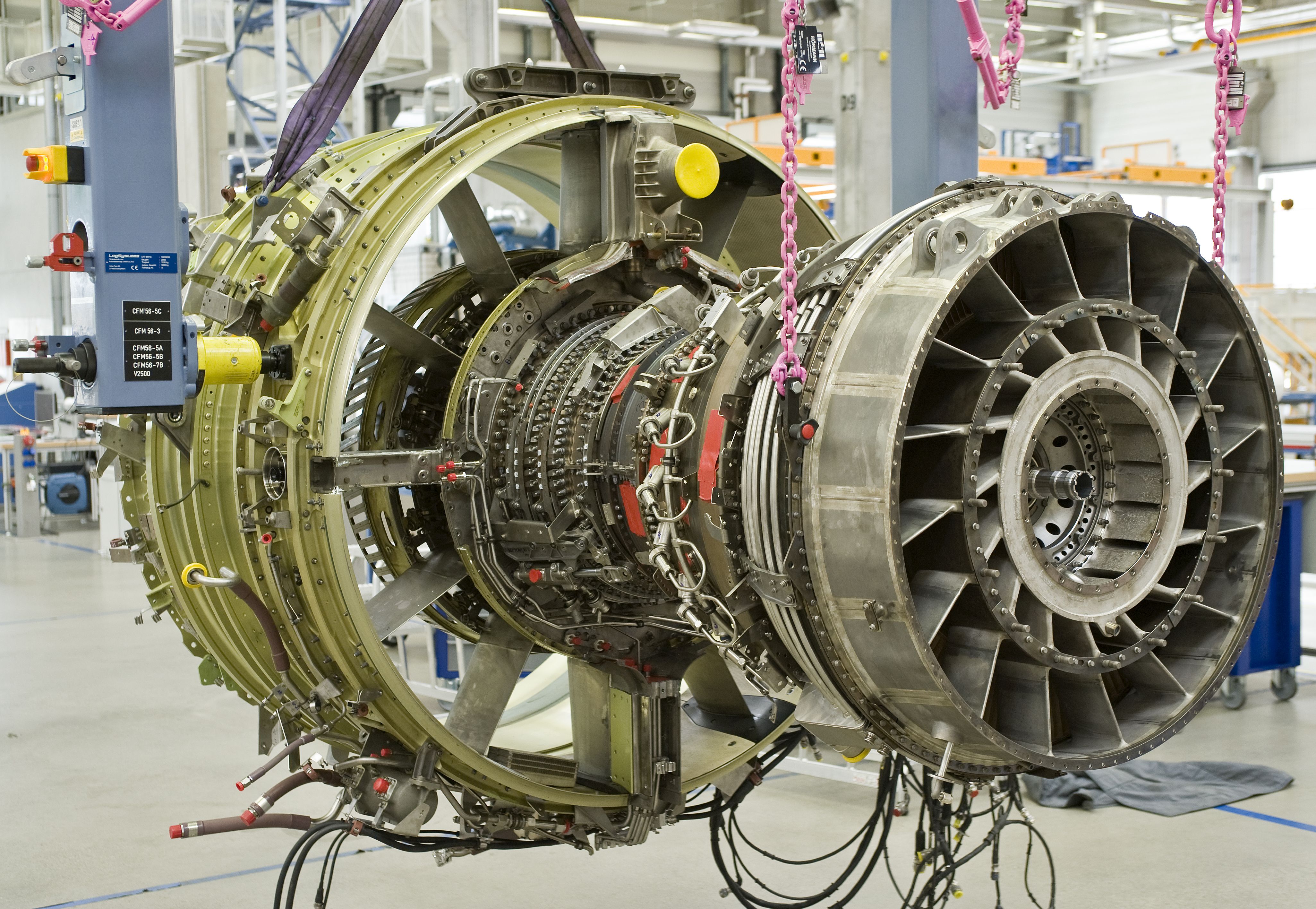 CFM56 maintenance for WestJet by Lufthansa Technik